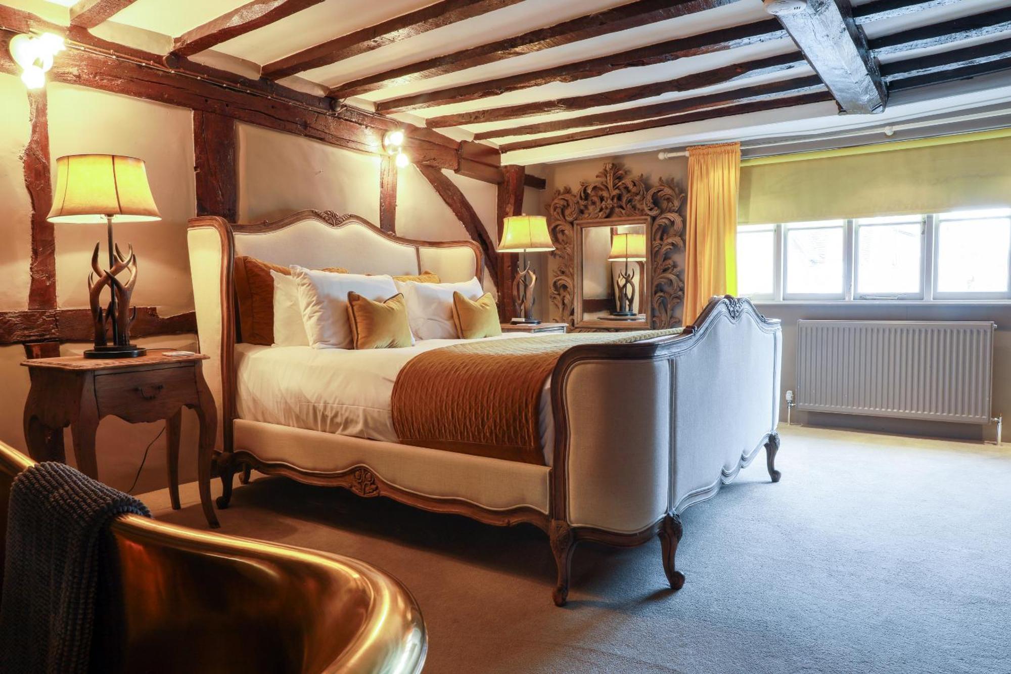 The Kingsbury 7Even 8Ight Bed & Breakfast Marlborough Room photo