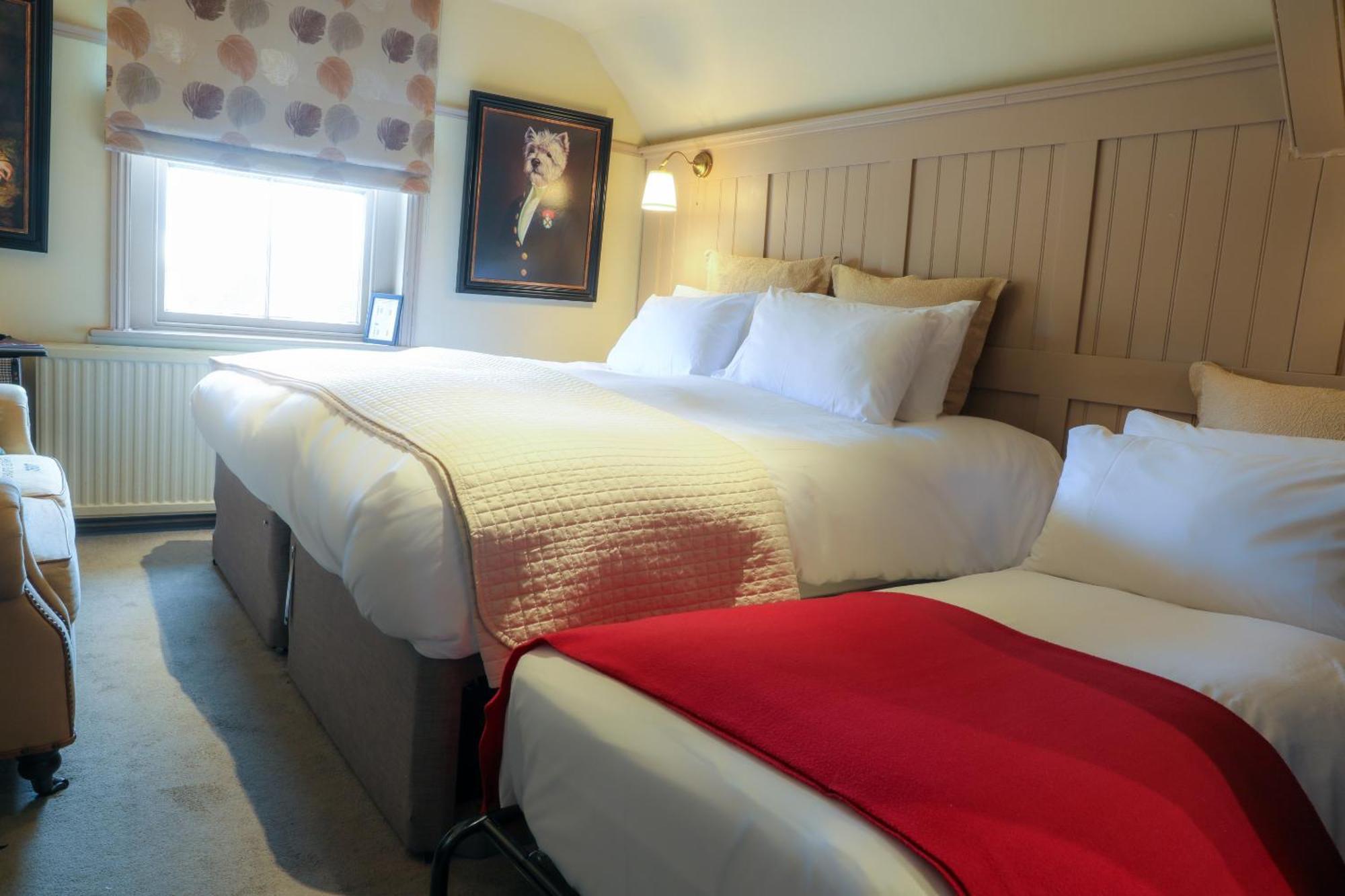 The Kingsbury 7Even 8Ight Bed & Breakfast Marlborough Room photo